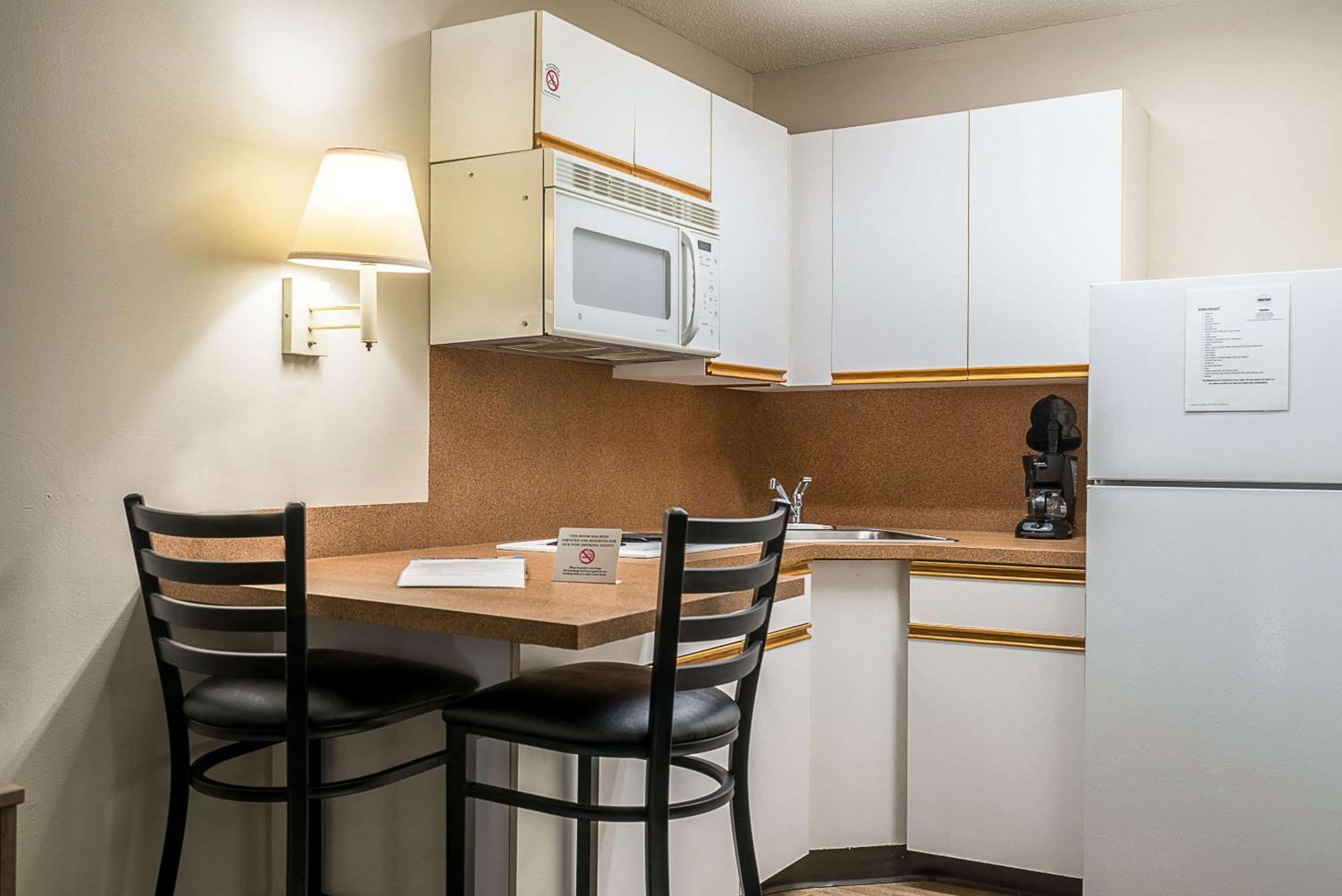 Suburban Studios Of Уилмингтон Экстерьер фото